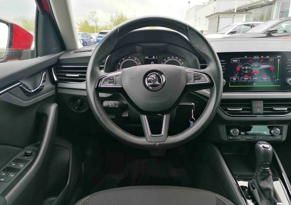 Skoda Kamiq cena 79900 przebieg: 41333, rok produkcji 2019 z Nowe Miasto Lubawskie małe 211
